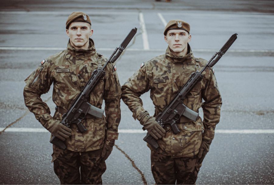 Bliźniacy z powiatu chojnickiego wśród 28 żołnierzy WOT złożyli przysięgę